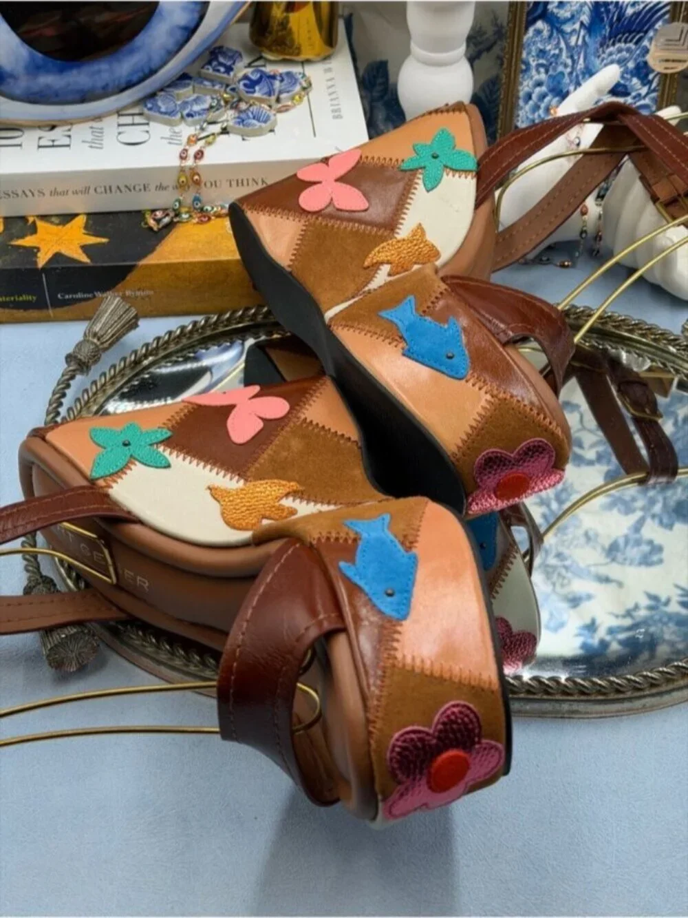 🆕 KURT GEIGER LONDON 🧿 NWOB Patchwork Platform Wedge Heel, Brown - Sz 37 US 7